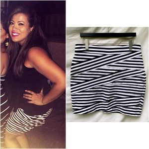 Express B&W skirt